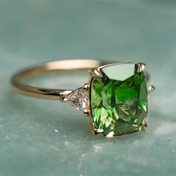 Fényes Zöld Gyűrű Cirkónia Luxus Eljegyzési Gyűrűk Női Arany Színű Temperamentum Elegáns Hölgy Ékszerek